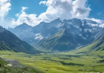 天山景点哪些自然奇观和人文遗迹最值得一看？